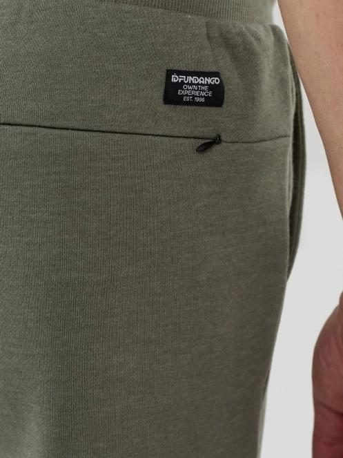 pantaloni scurti de trening pt. barbati Fundango Delon Sweatshorts verde 4