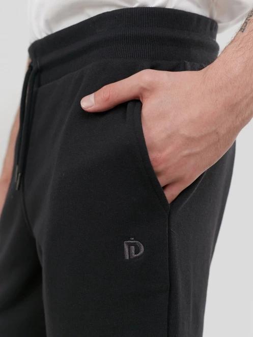 pantaloni scurti de trening pt. barbati Fundango Delon Sweatshorts negru 6