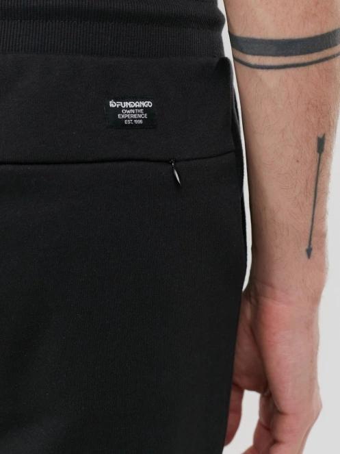 pantaloni scurti de trening pt. barbati Fundango Delon Sweatshorts negru 7