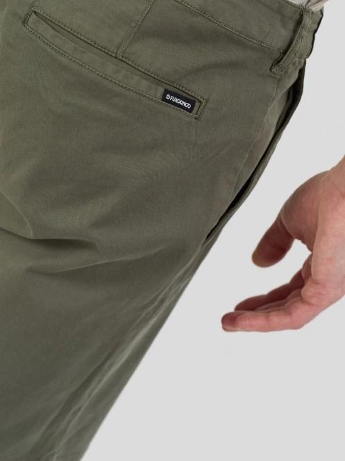pantaloni scurti pt. barbati Fundango Offshore Chino Shorts verde 8