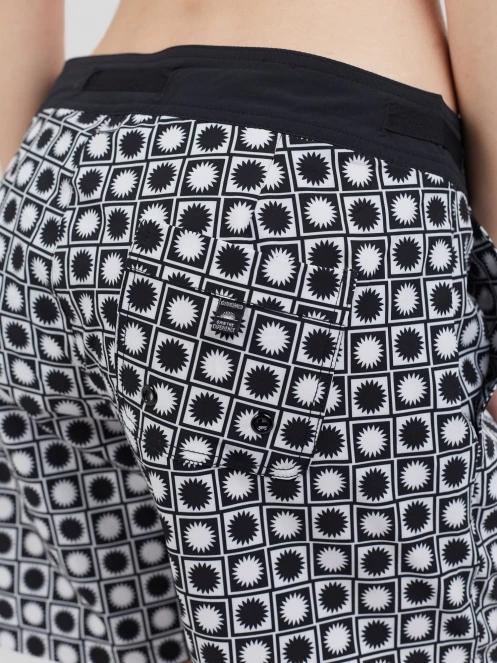 boardshort pt. femei Fundango Lamia Boardshorts negru 6
