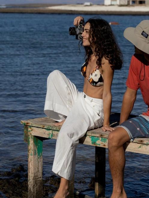 pantaloni lungi pt. femei Fundango Piper Pants alb 9