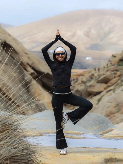 leggings pt. femei Fundango Flare Leggings negru 8