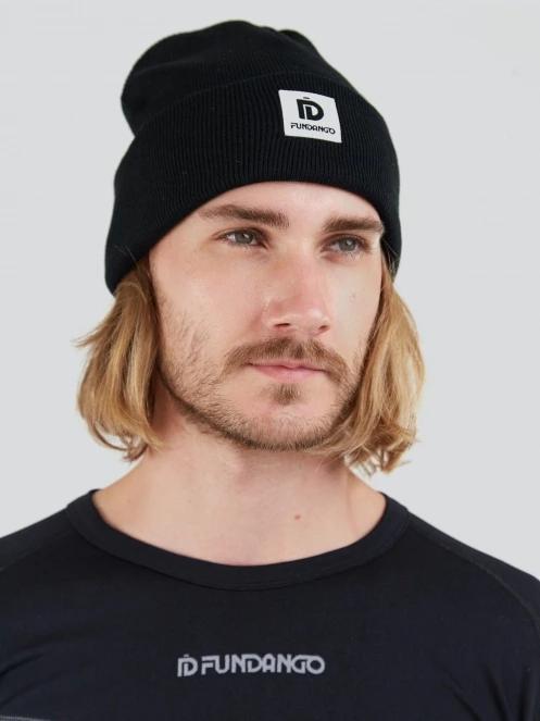 sapca pt. femei Fundango Kingdom Beanie negru 4